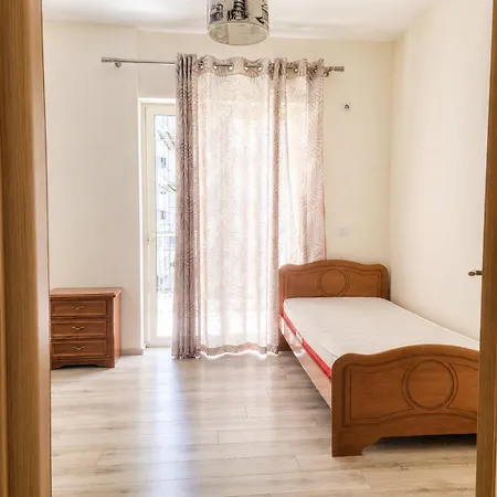 Bright & Peaceful 2-bedroom Near Zoo And The Park