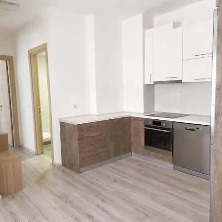Bright & Peaceful 2-bedroom Near Zoo And The Park *